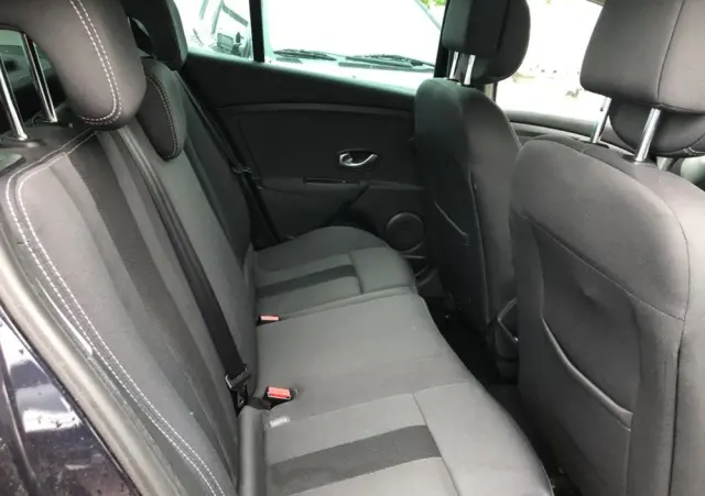 RENAULT Megane 1.6 16V 110 Dynamique