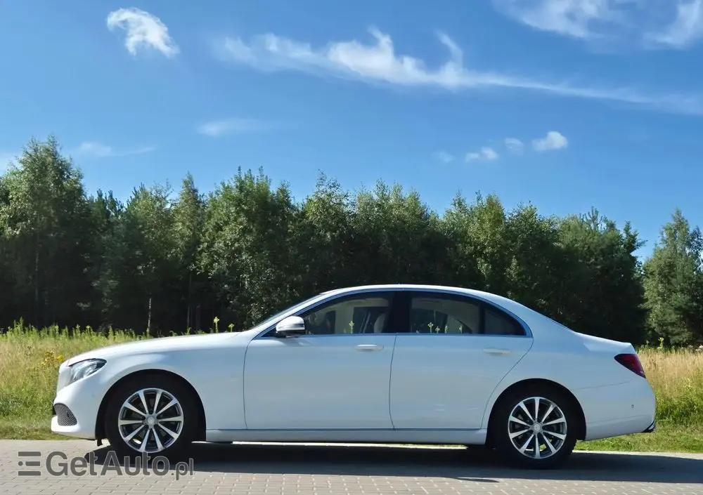 MERCEDES-BENZ Klasa E 220 d Business Edition 9G-TRONIC