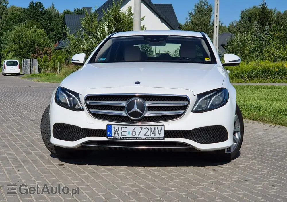 MERCEDES-BENZ Klasa E 220 d Business Edition 9G-TRONIC