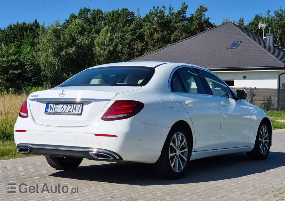 MERCEDES-BENZ Klasa E 220 d Business Edition 9G-TRONIC