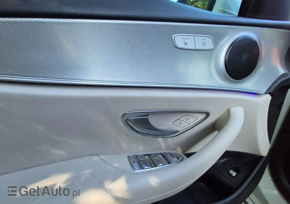 MERCEDES-BENZ Klasa E 220 d Business Edition 9G-TRONIC