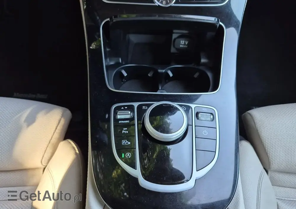 MERCEDES-BENZ Klasa E 220 d Business Edition 9G-TRONIC