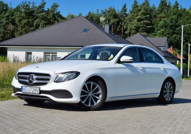MERCEDES-BENZ Klasa E 220 d Business Edition 9G-TRONIC