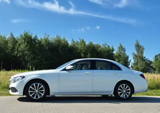 MERCEDES-BENZ Klasa E 220 d Business Edition 9G-TRONIC