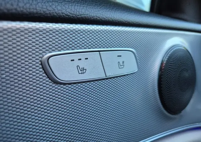 MERCEDES-BENZ Klasa E 220 d Business Edition 9G-TRONIC