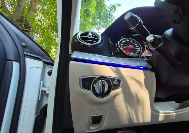 MERCEDES-BENZ Klasa E 220 d Business Edition 9G-TRONIC