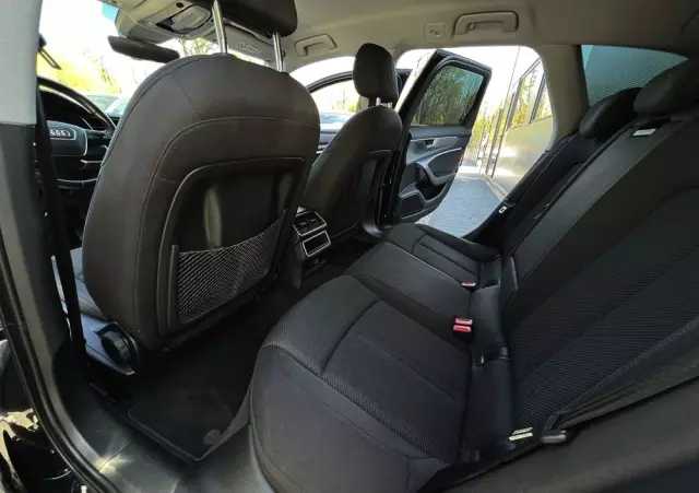 AUDI A6 Avant 40 TDI S tronic