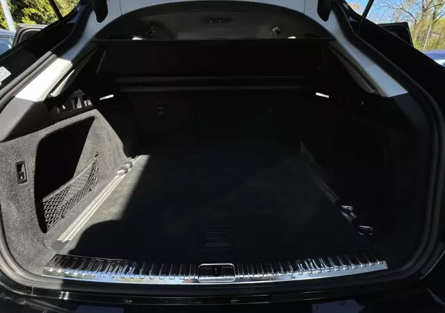 AUDI A6 Avant 40 TDI S tronic