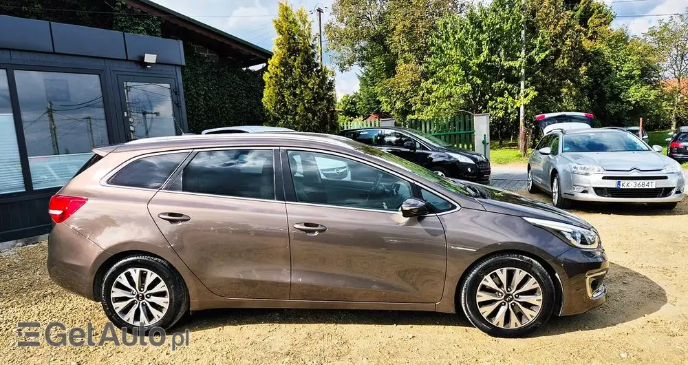 KIA Ceed 1.6 GDI ISG SW Platinum Edition