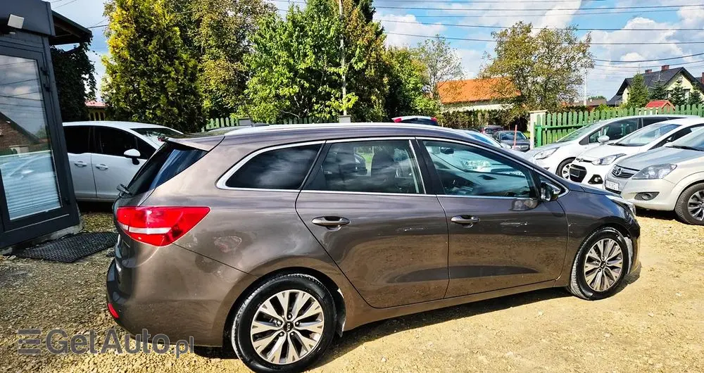 KIA Ceed 1.6 GDI ISG SW Platinum Edition