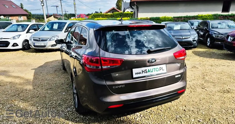 KIA Ceed 1.6 GDI ISG SW Platinum Edition