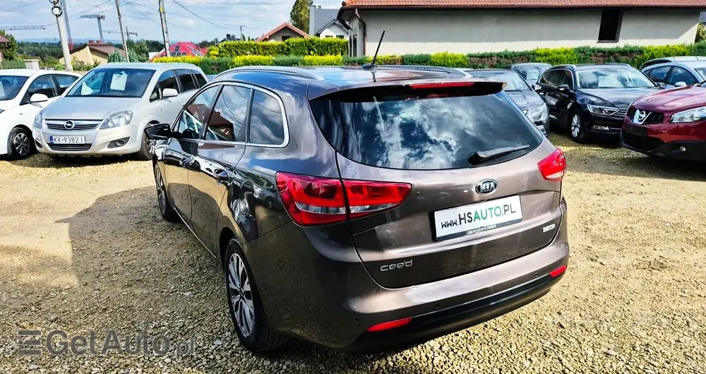 KIA Ceed 1.6 GDI ISG SW Platinum Edition