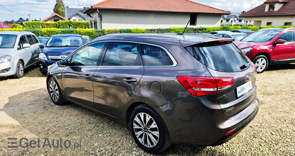 KIA Ceed 1.6 GDI ISG SW Platinum Edition