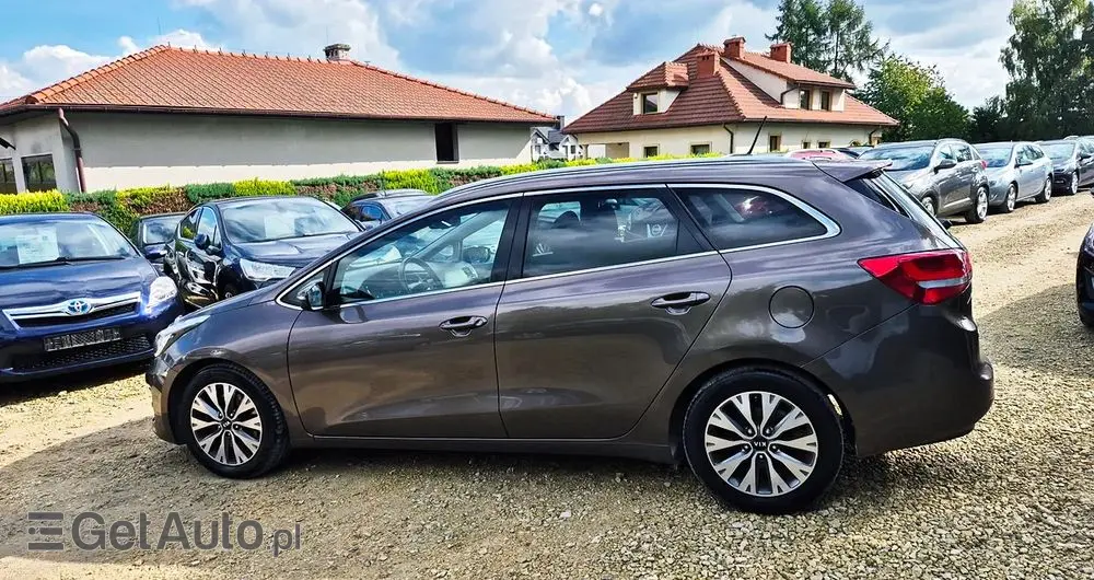 KIA Ceed 1.6 GDI ISG SW Platinum Edition