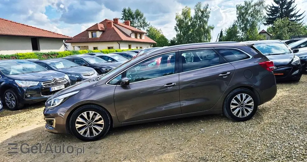 KIA Ceed 1.6 GDI ISG SW Platinum Edition