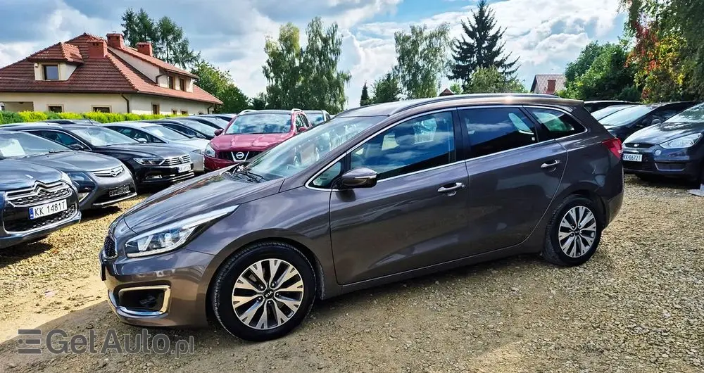 KIA Ceed 1.6 GDI ISG SW Platinum Edition