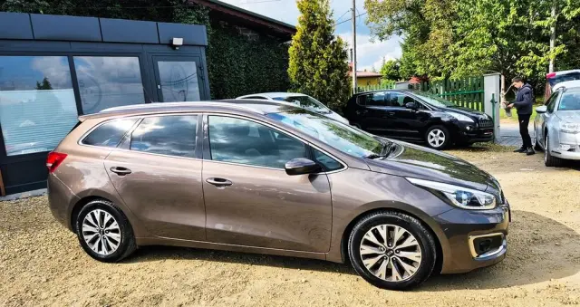 KIA Ceed 1.6 GDI ISG SW Platinum Edition