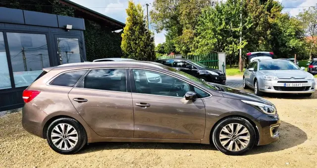 KIA Ceed 1.6 GDI ISG SW Platinum Edition