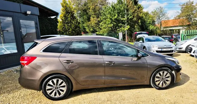 KIA Ceed 1.6 GDI ISG SW Platinum Edition
