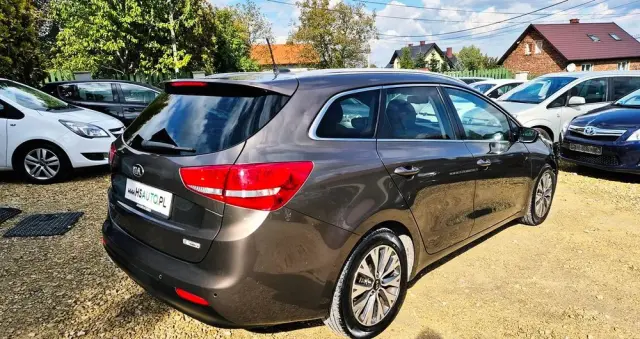 KIA Ceed 1.6 GDI ISG SW Platinum Edition