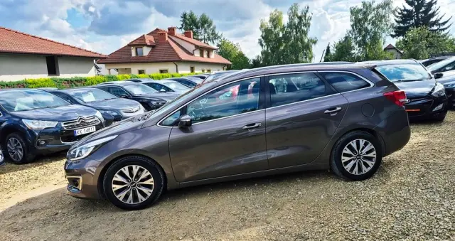 KIA Ceed 1.6 GDI ISG SW Platinum Edition