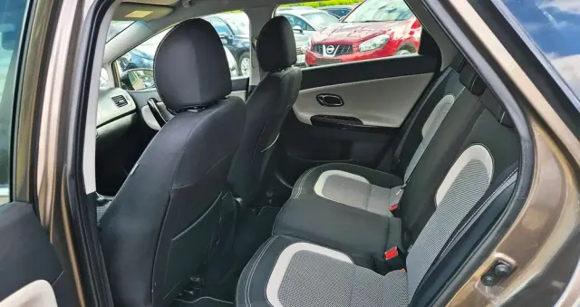 KIA Ceed 1.6 GDI ISG SW Platinum Edition