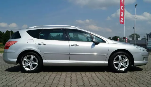 PEUGEOT 407 