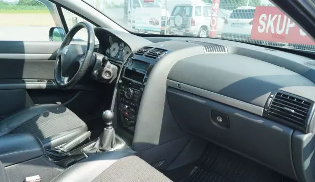 PEUGEOT 407 