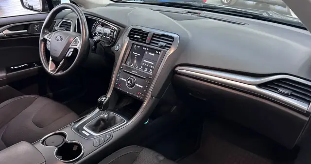 FORD Mondeo 1.5 EcoBoost Titanium