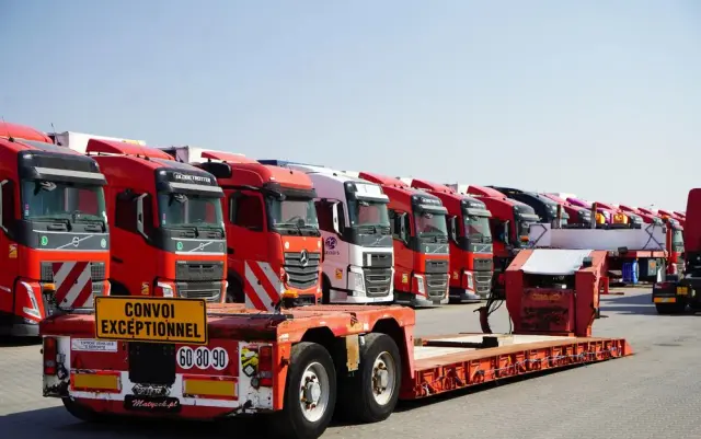 NOOTEBOOM NISKOPODWOZIE / ROZPINANA / TIEFBETT / ROZCIĄGANA / LAWETA / 19,5 M / DMC:  55 TON / 