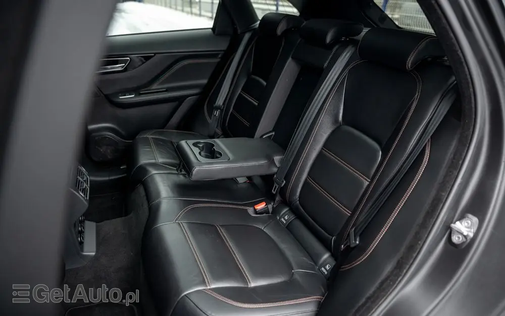 JAGUAR F-Pace 25d AWD Prestige