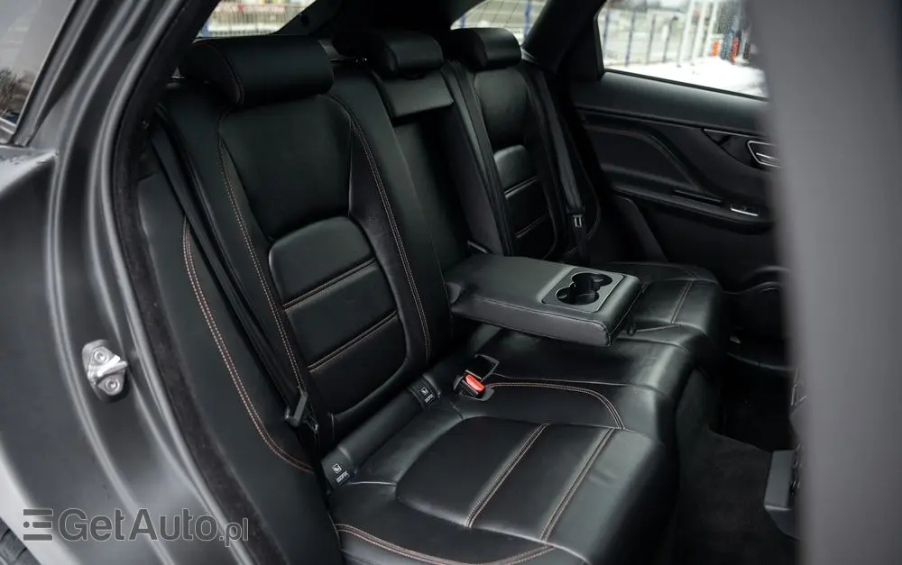 JAGUAR F-Pace 25d AWD Prestige