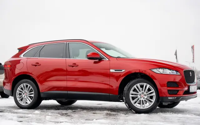 JAGUAR F-Pace 25d AWD Prestige