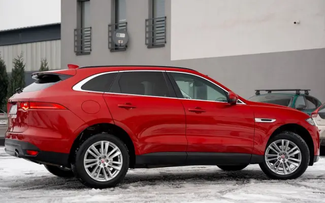 JAGUAR F-Pace 25d AWD Prestige