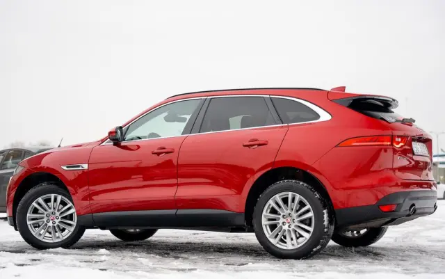 JAGUAR F-Pace 25d AWD Prestige