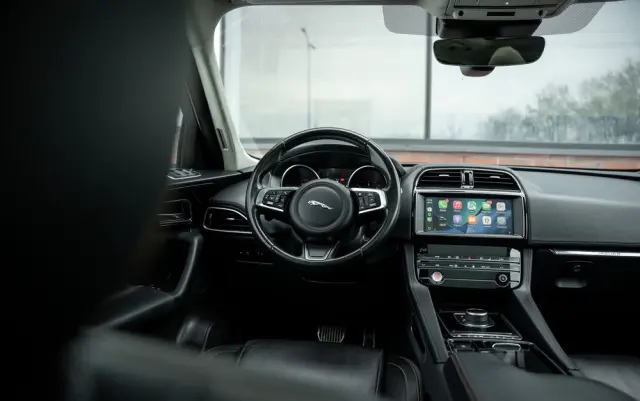 JAGUAR F-Pace 25d AWD Prestige