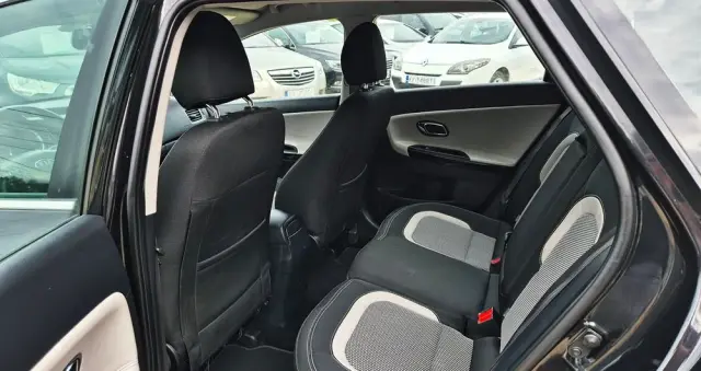 KIA Ceed Cee'd 1.6 GDI XL