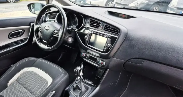 KIA Ceed Cee'd 1.6 GDI XL