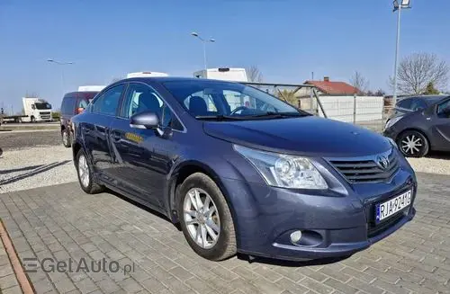 TOYOTA Avensis 