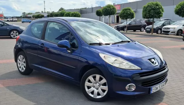 PEUGEOT 207 1.4 16V Trendy