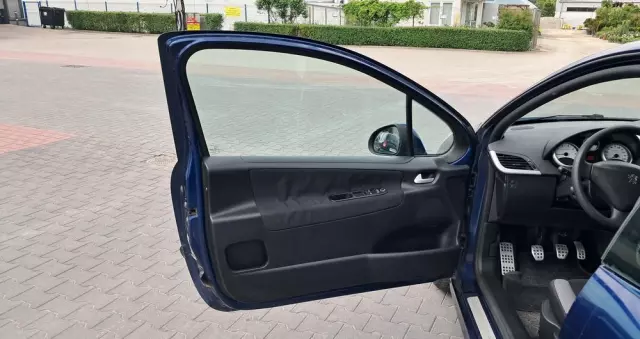 PEUGEOT 207 1.4 16V Trendy