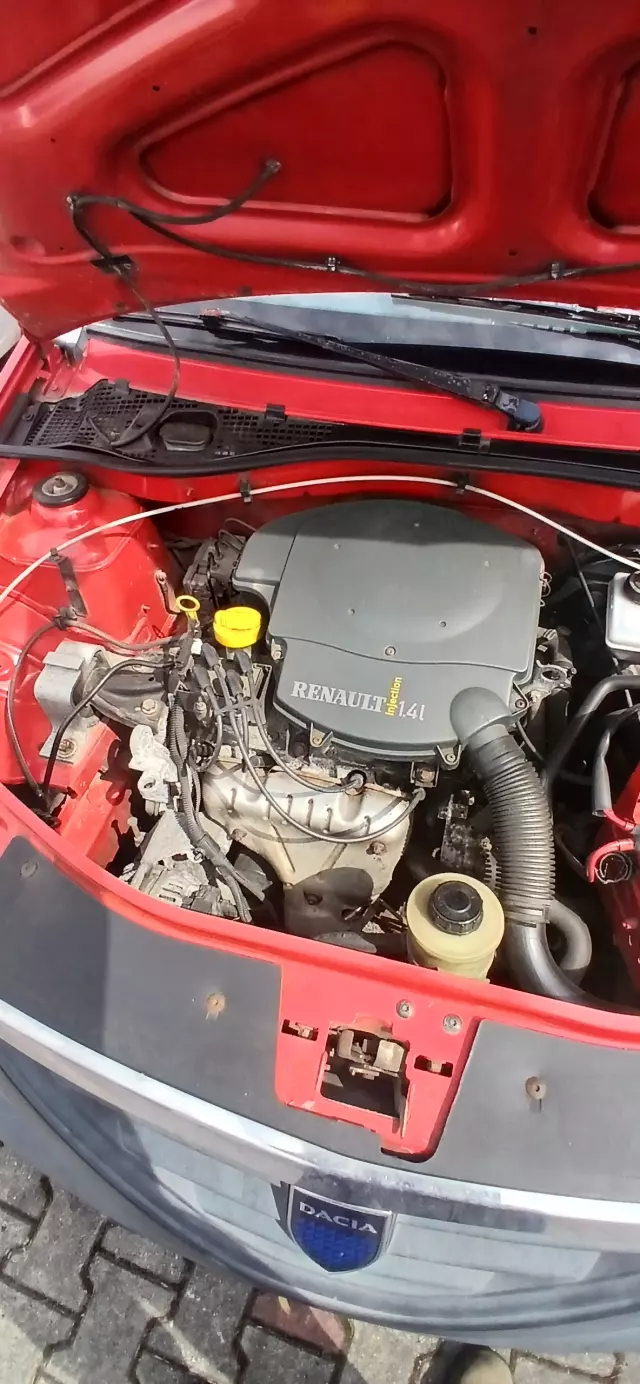 DACIA Logan 1.4 (75 KM)