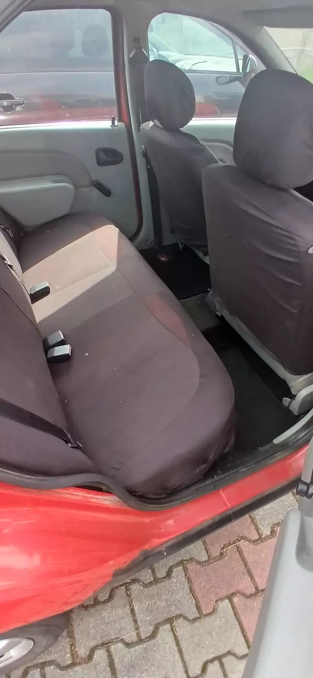 DACIA Logan 1.4 (75 KM)