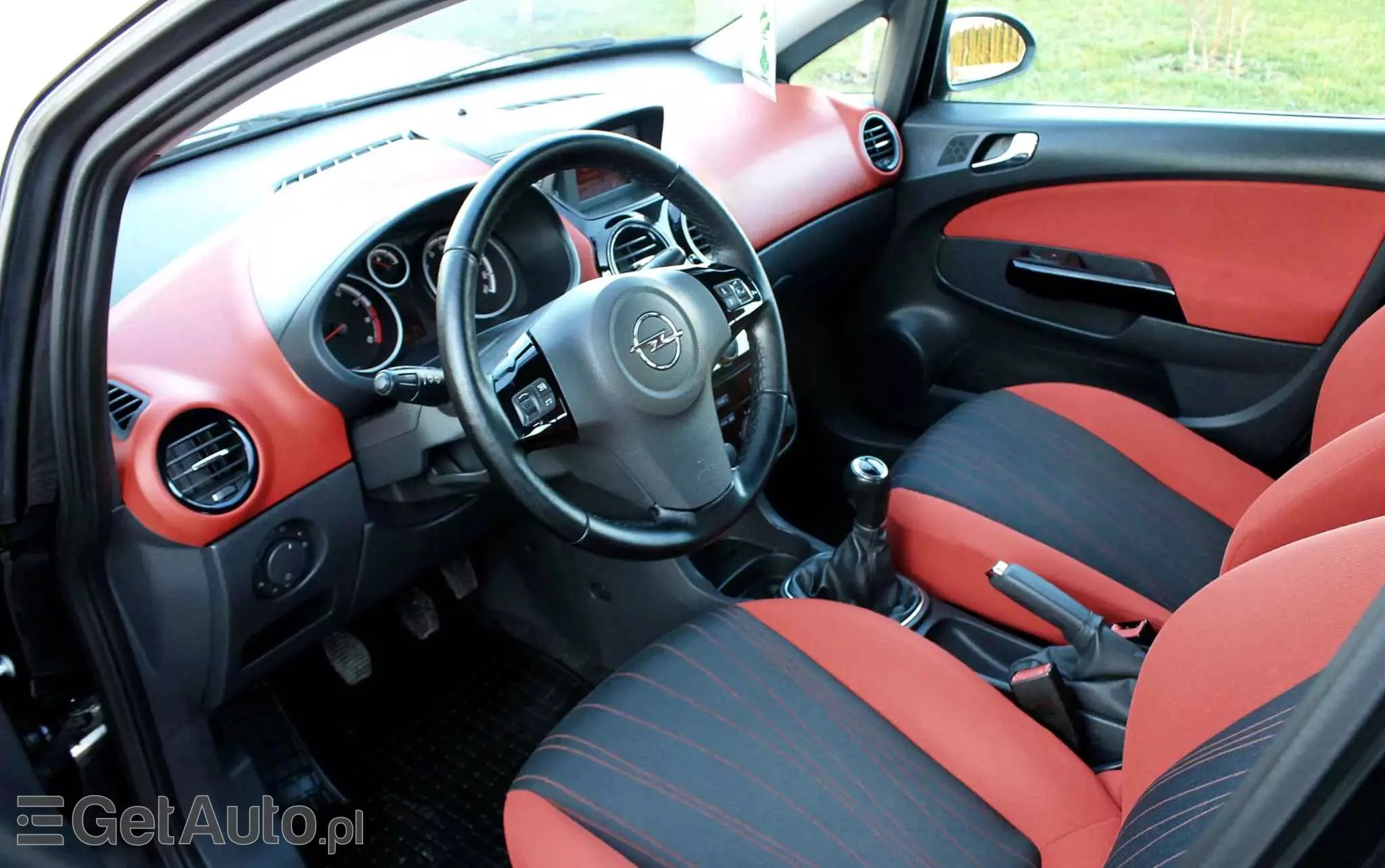 OPEL Corsa 1.4 16V Enjoy