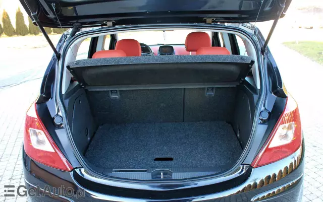 OPEL Corsa 1.4 16V Enjoy