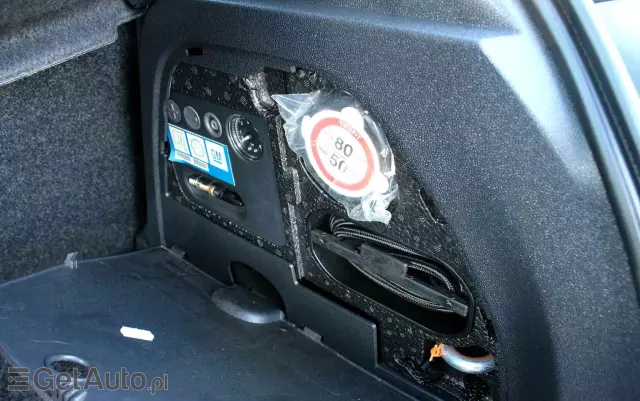 OPEL Corsa 1.4 16V Enjoy