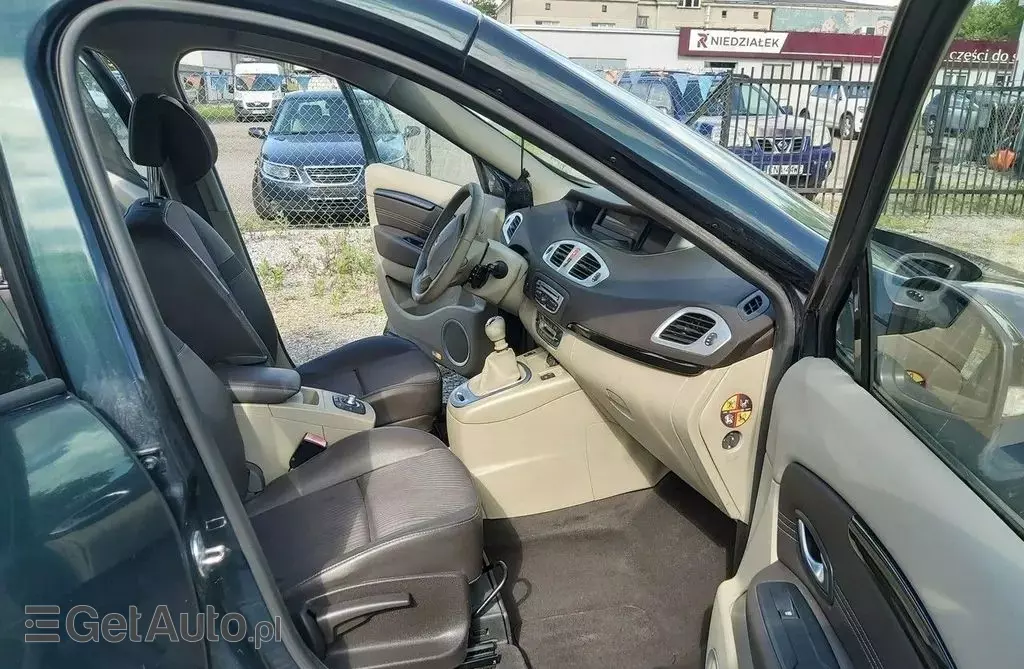 RENAULT Scenic 