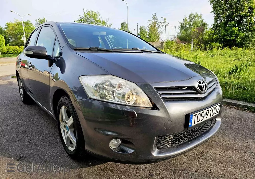 TOYOTA Auris 1.6 Sol