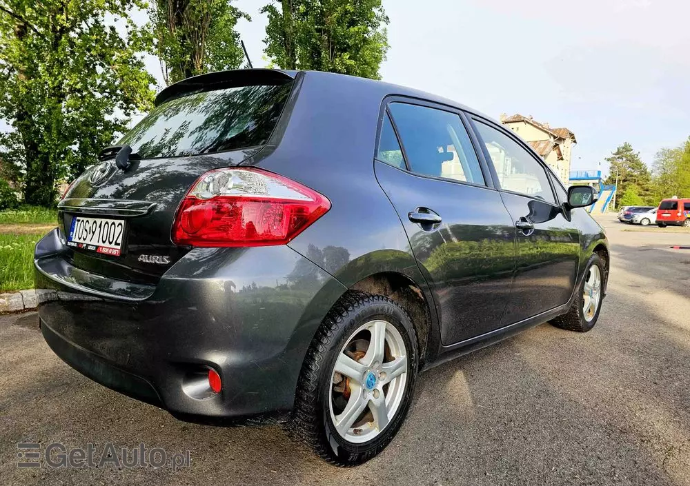 TOYOTA Auris 1.6 Sol