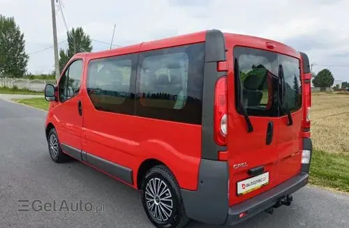 OPEL Vivaro 